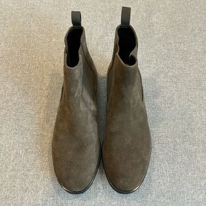 Clarks Chelsea Boots W9
